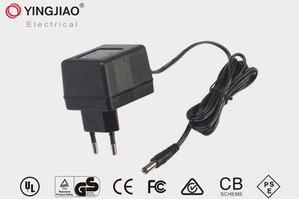 3W 插墙式线性电源  YL3U